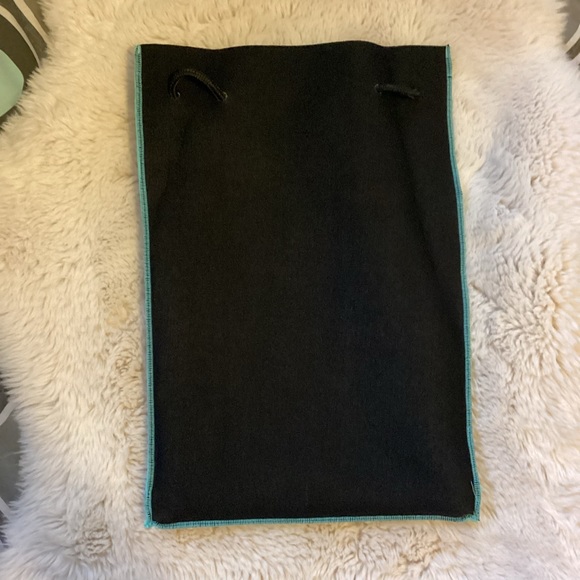 Triangl Swim Neoprene Beach Bag🐬 - Picture 6 of 6